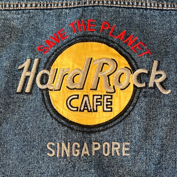 Big Hard Rock Cafe Singapore’s XL denim jean jacket 90s - Picture 1 of 12